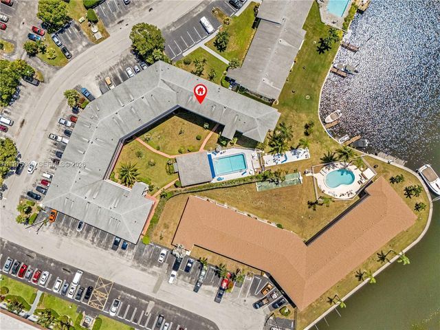 600 Pine Dr 111, Pompano Beach, FL 33060