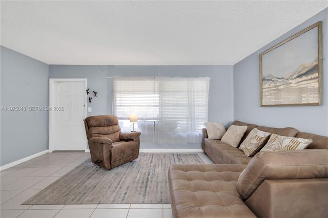 600 Pine Dr 111, Pompano Beach, FL 33060