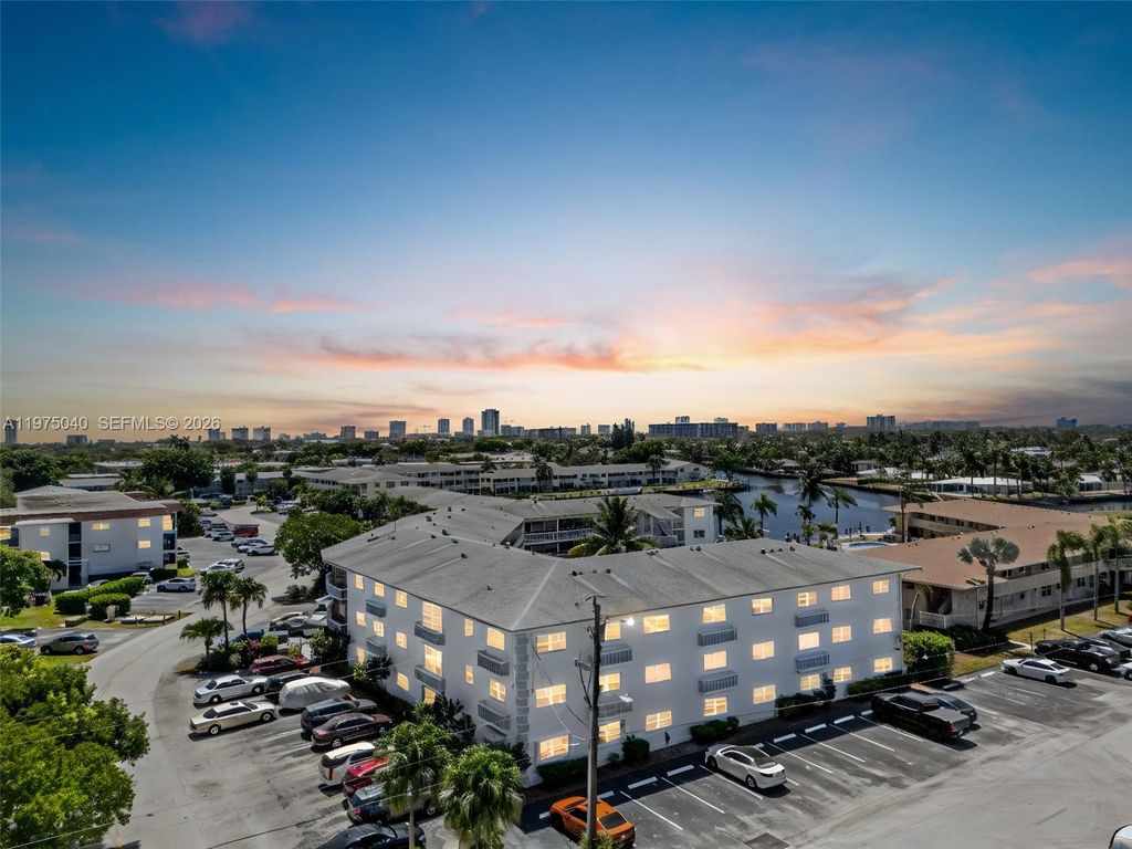 600 Pine Dr 111, Pompano Beach, FL 33060