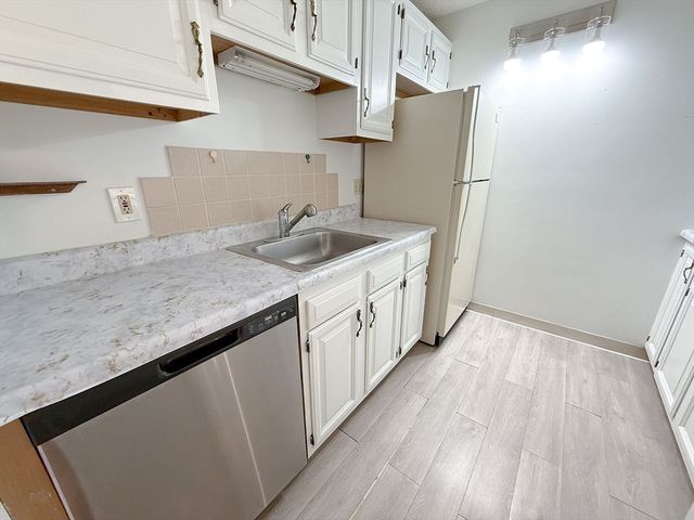 1580 Massachusetts 5G, Cambridge, MA 02138