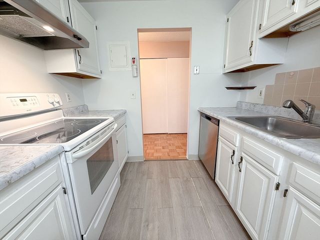 1580 Massachusetts 5G, Cambridge, MA 02138