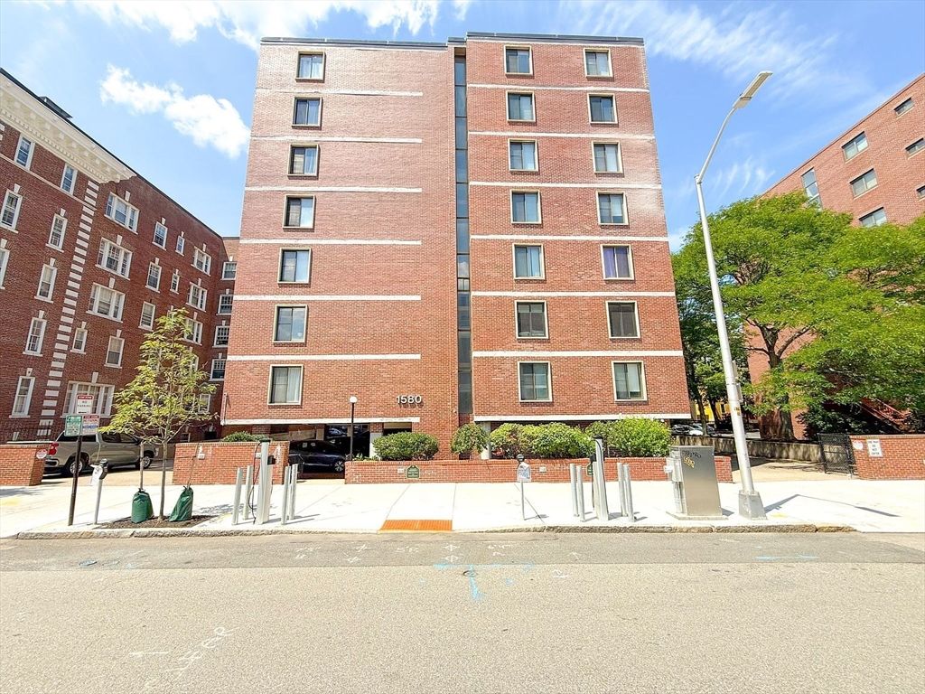 1580 Massachusetts 5G, Cambridge, MA 02138