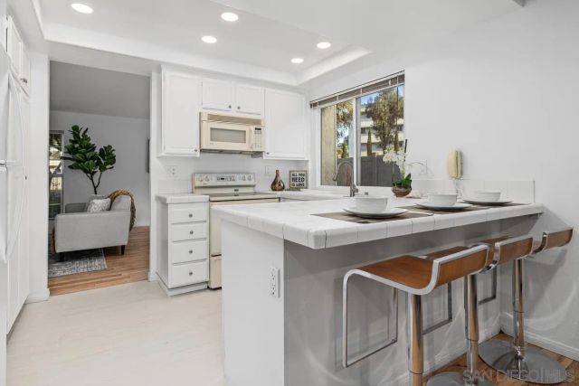 3756 Balboa Terrace B, San Diego, CA 92117