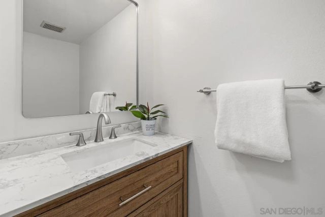 3756 Balboa Terrace B, San Diego, CA 92117