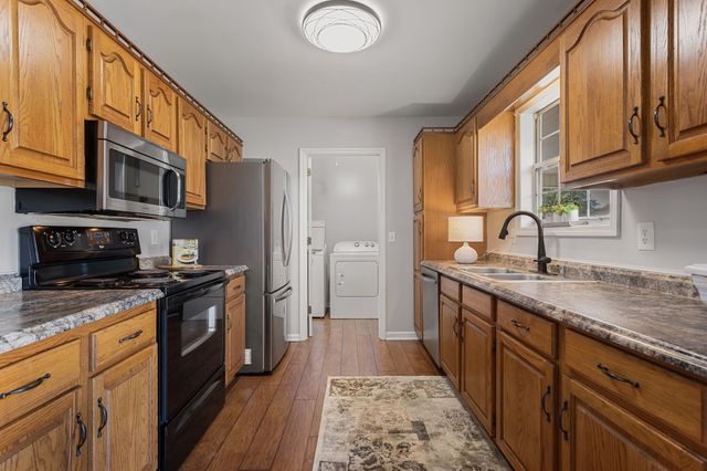 103 Saint Margarett Cir, Columbia, TN 38401