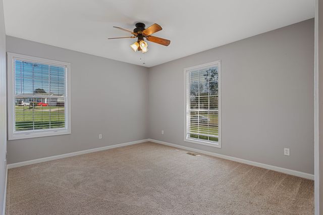 103 Saint Margarett Cir, Columbia, TN 38401