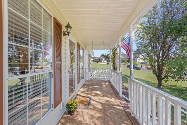 103 Saint Margarett Cir, Columbia, TN 38401