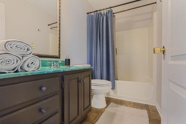 103 Saint Margarett Cir, Columbia, TN 38401