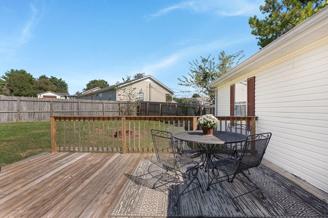 103 Saint Margarett Cir, Columbia, TN 38401