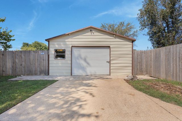 103 Saint Margarett Cir, Columbia, TN 38401