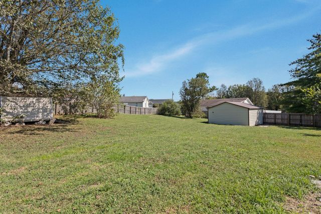 103 Saint Margarett Cir, Columbia, TN 38401