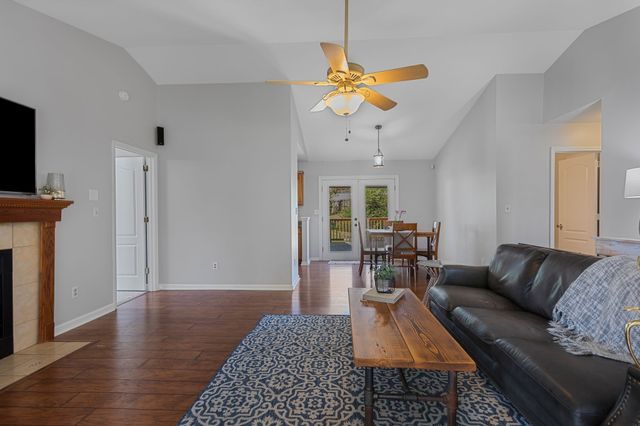 103 Saint Margarett Cir, Columbia, TN 38401