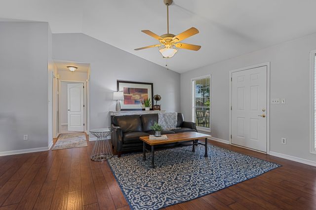 103 Saint Margarett Cir, Columbia, TN 38401