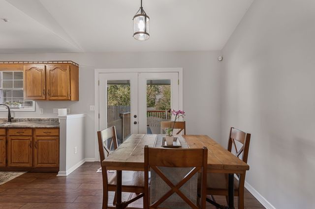 103 Saint Margarett Cir, Columbia, TN 38401