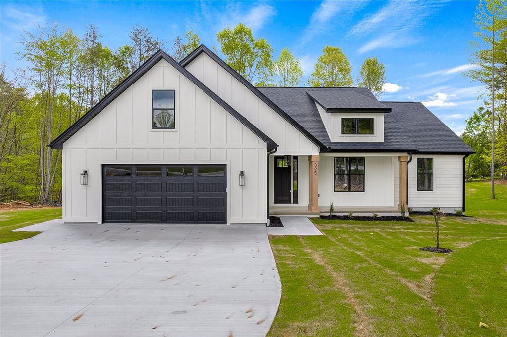 395 Mountainview Road, Landrum, SC 29356