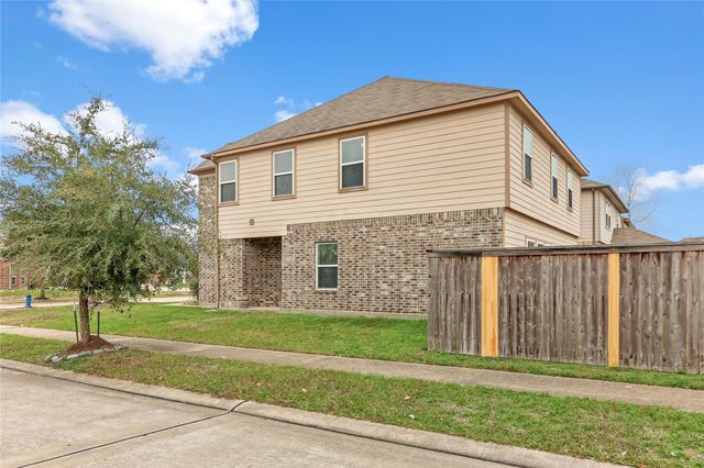 18715 Windy Stone Drive, Houston, TX 77084