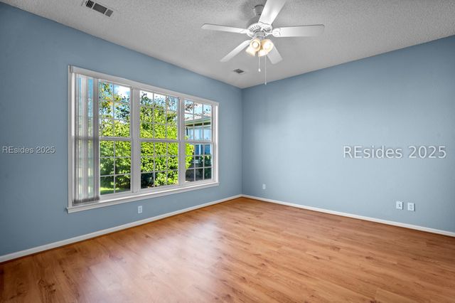 1 Nesting Ln, Bluffton, SC 29909