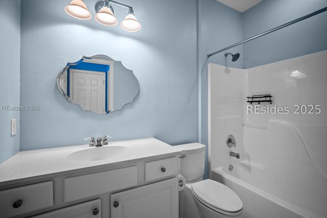 1 Nesting Ln, Bluffton, SC 29909