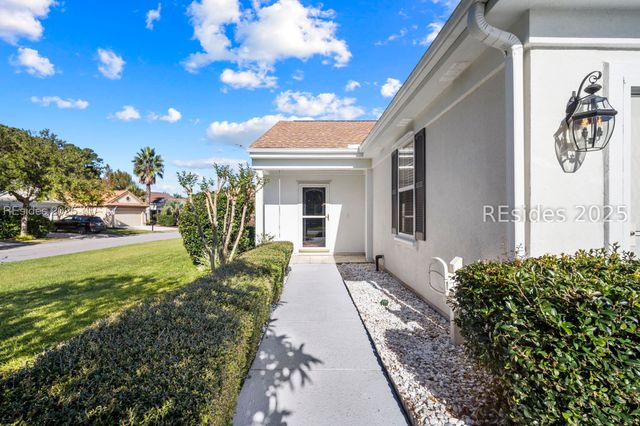 1 Nesting Ln, Bluffton, SC 29909