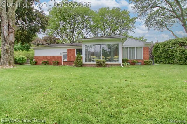 32216 Craftsbury Road, Farmington, MI 48334