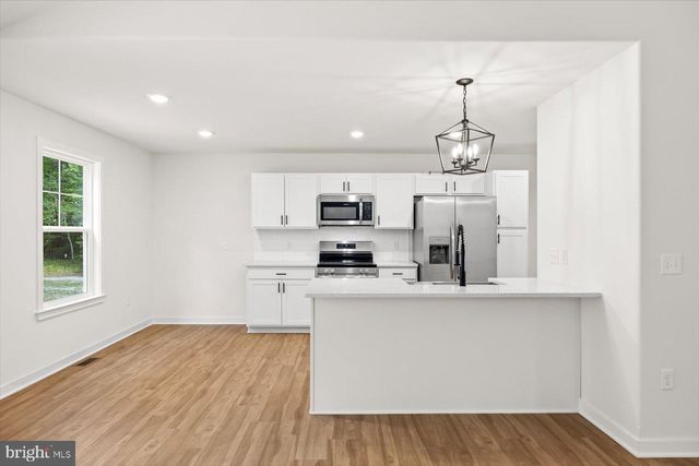 736 CIRCLE LN, Colonial Beach, VA 22443