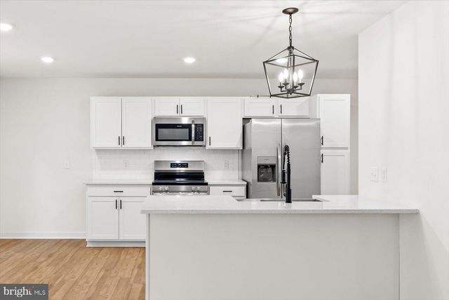 736 CIRCLE LN, Colonial Beach, VA 22443