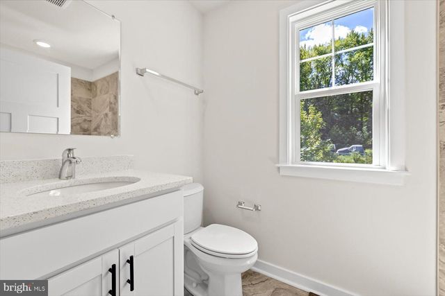 736 CIRCLE LN, Colonial Beach, VA 22443