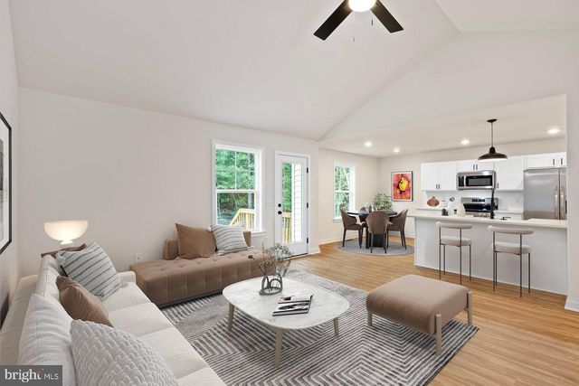 736 CIRCLE LN, Colonial Beach, VA 22443