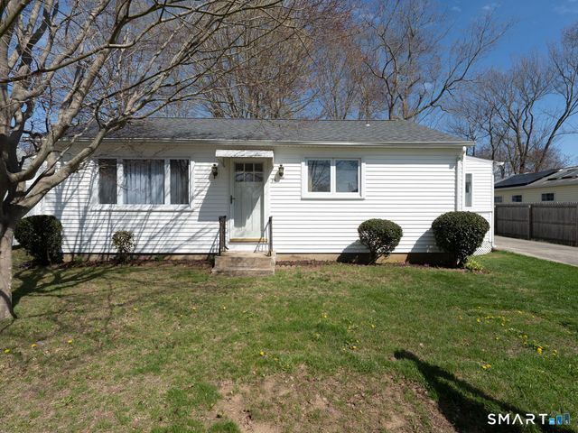 34 Corsino Avenue, Old Lyme, CT 06371