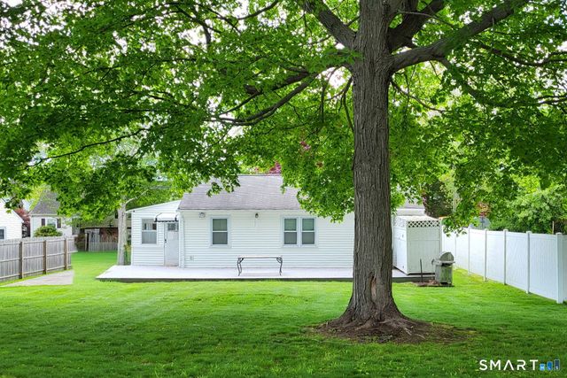 34 Corsino Avenue, Old Lyme, CT 06371