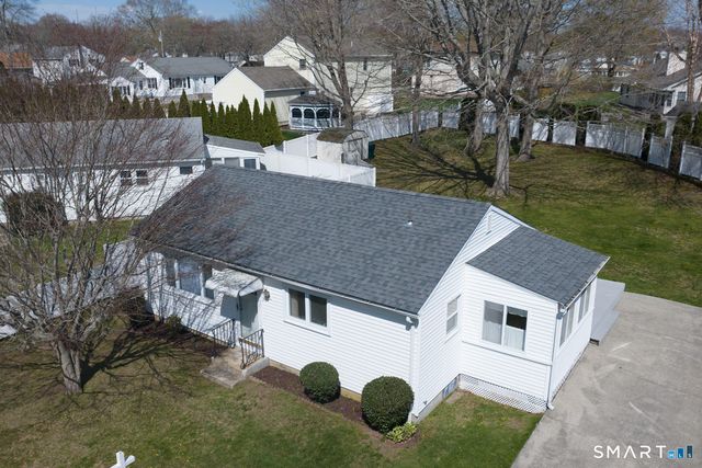 34 Corsino Avenue, Old Lyme, CT 06371