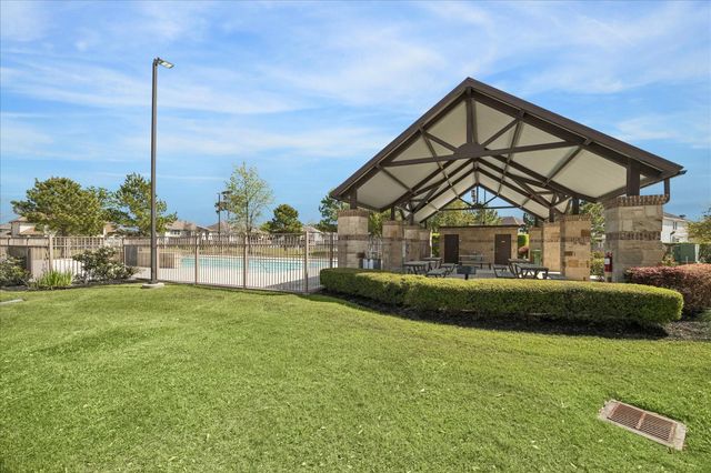 14902 Somerset Horizon Lane, Houston, TX 77044