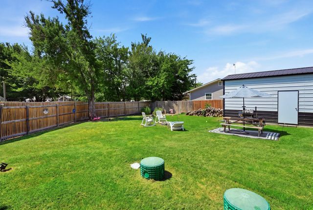 201 Spring Valley Circle, Azle, TX 76020