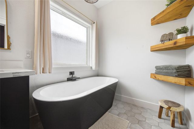 694 Brushy Creek Drive, Onalaska, TX 77360