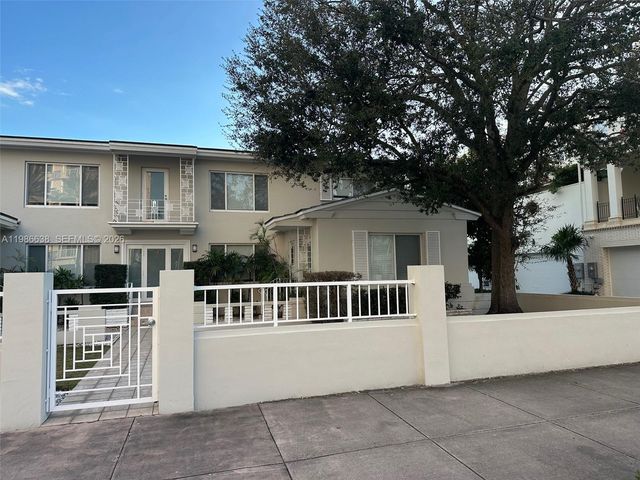 738 Biltmore Way 4, Coral Gables, FL 33134