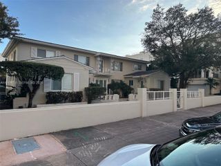 738 Biltmore Way 4, Coral Gables, FL 33134