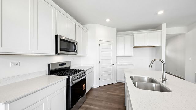 10044 Goodridge Street, Huntley, IL 60142