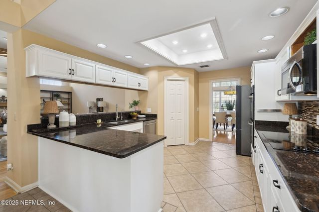 11718 N GRAN CRIQUE Court, Jacksonville, FL 32223