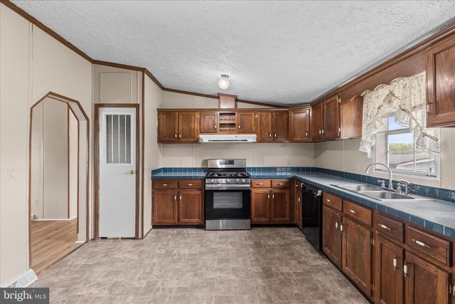 2632 TAMELA AVE, Dover, PA 17315