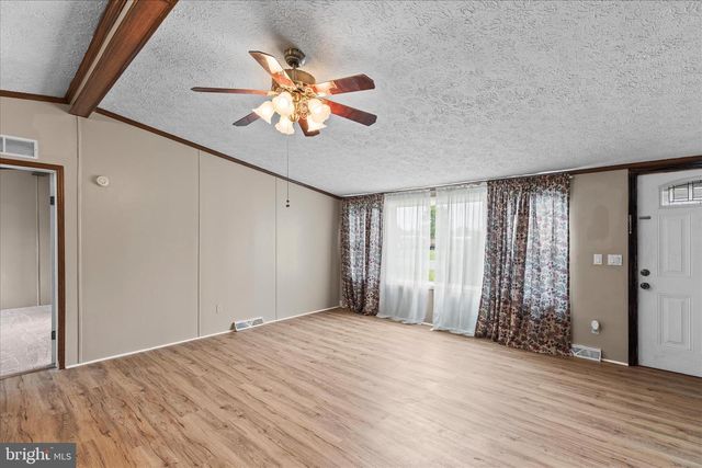 2632 TAMELA AVE, Dover, PA 17315
