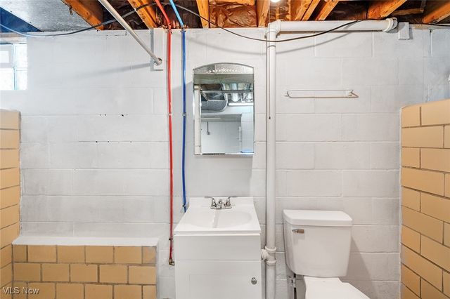 901 Anna Street, Youngstown, OH 44509