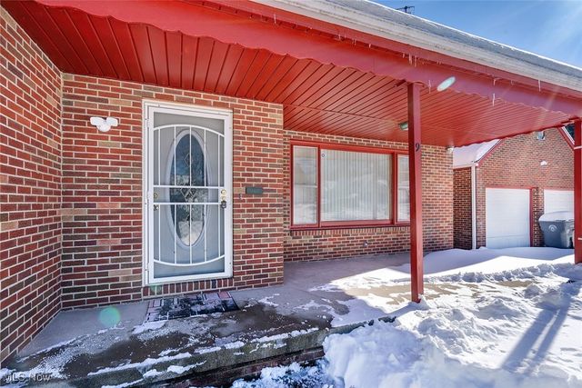 901 Anna Street, Youngstown, OH 44509