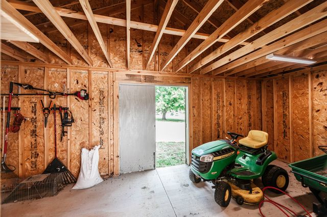 110 Brookhaven Dr, Gallatin, TN 37066