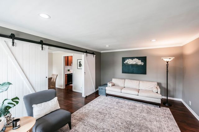 110 Brookhaven Dr, Gallatin, TN 37066