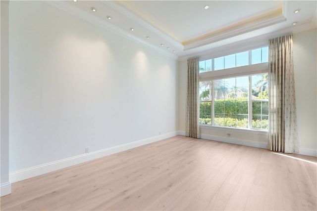 1008 Isla Verde Square, Vero Beach, FL 32963