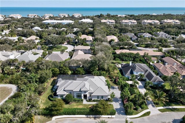 1008 Isla Verde Square, Vero Beach, FL 32963