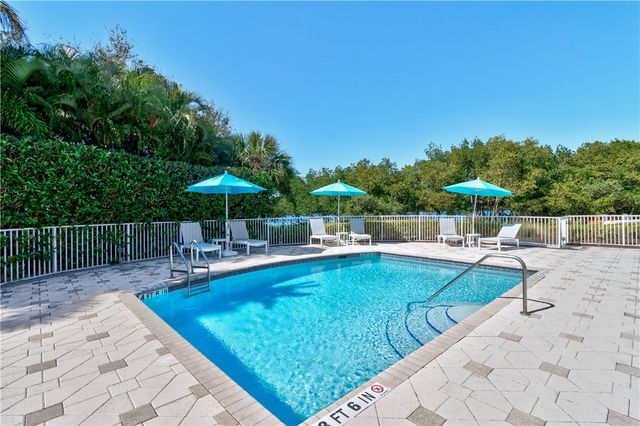 1008 Isla Verde Square, Vero Beach, FL 32963