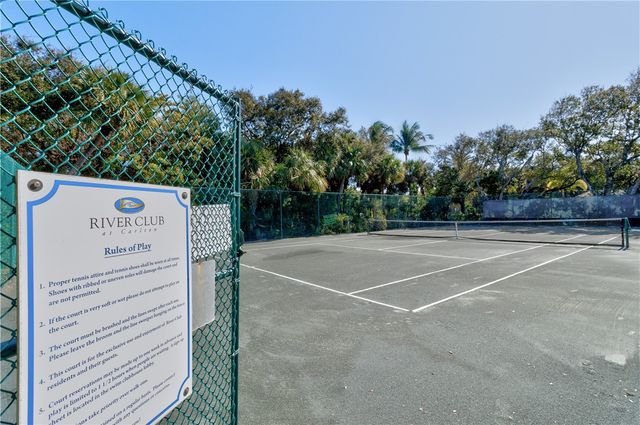 1008 Isla Verde Square, Vero Beach, FL 32963