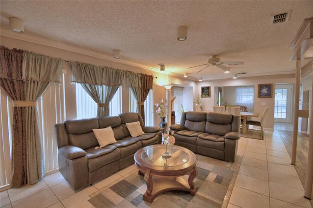 201 LAKE BONNY DRIVE E, Lakeland, FL 33801