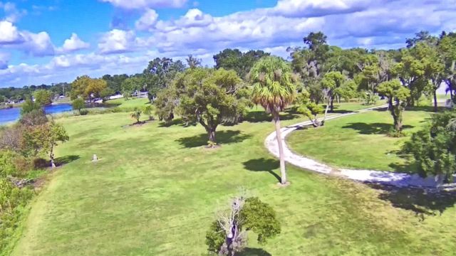201 LAKE BONNY DRIVE E, Lakeland, FL 33801